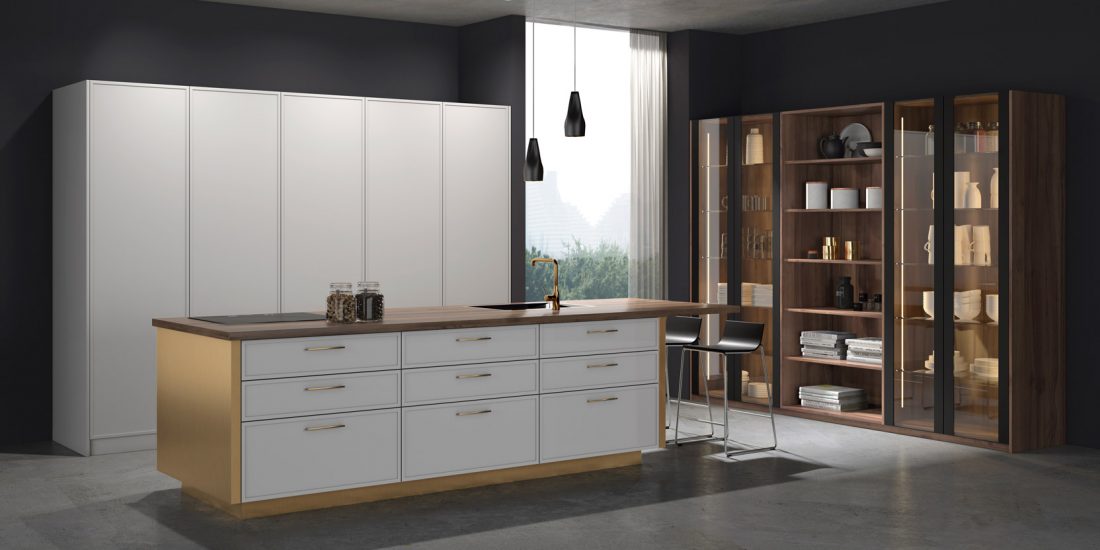 Muebles de cocina en laca con marco en la puerta